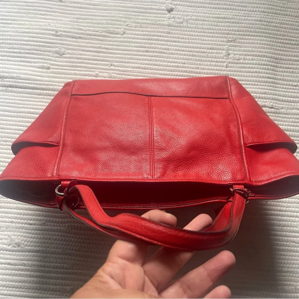 Coach excellent pink